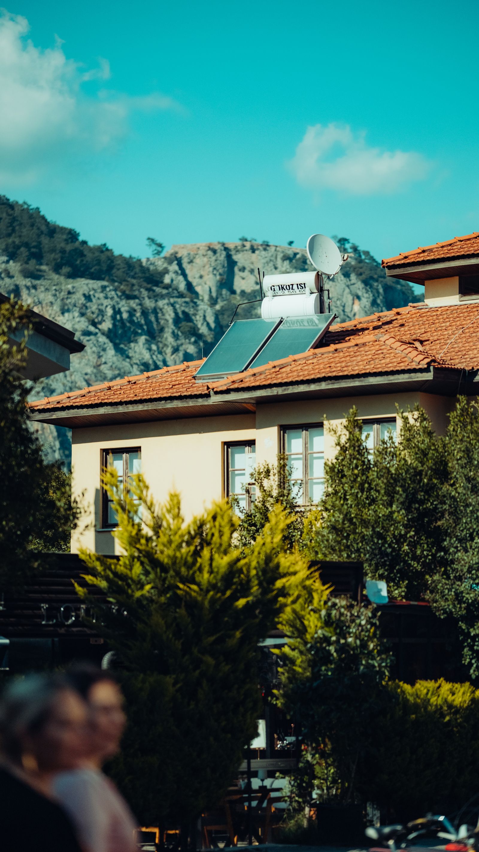 Industrial rooftop solar installation